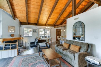 Building Photo - 1286 Timber Ln