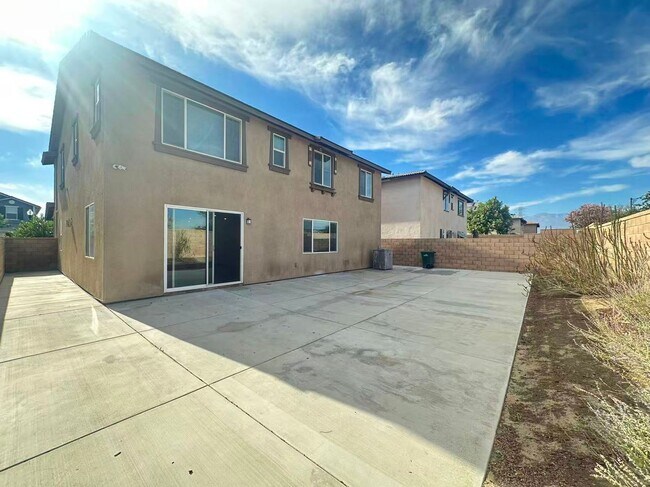 Building Photo - 4837 S Jordan Ave
