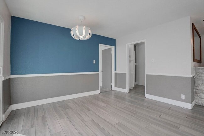 Building Photo - 908 Bonita Ave