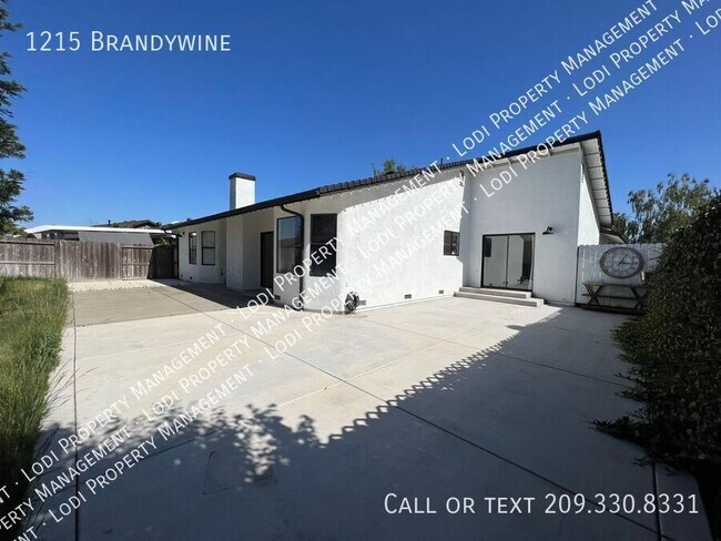Building Photo - 1215 Brandywine-