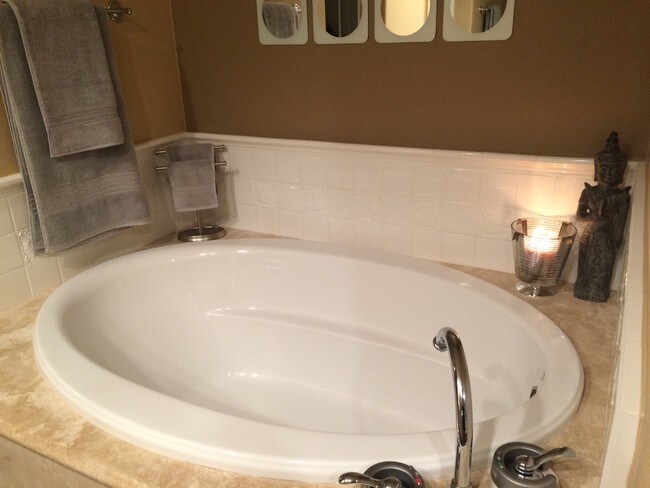 Master bath - 1749 Grand Ave