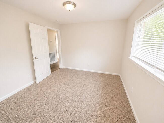 Building Photo - 12318 Braewick Dr