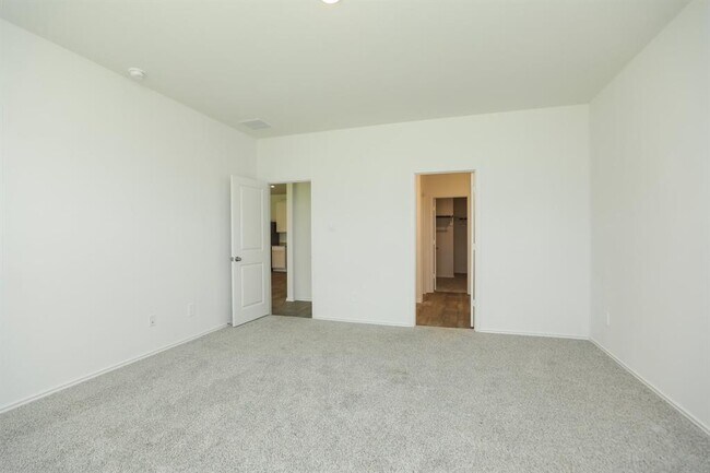 Building Photo - 30811 Brightwell Bnd