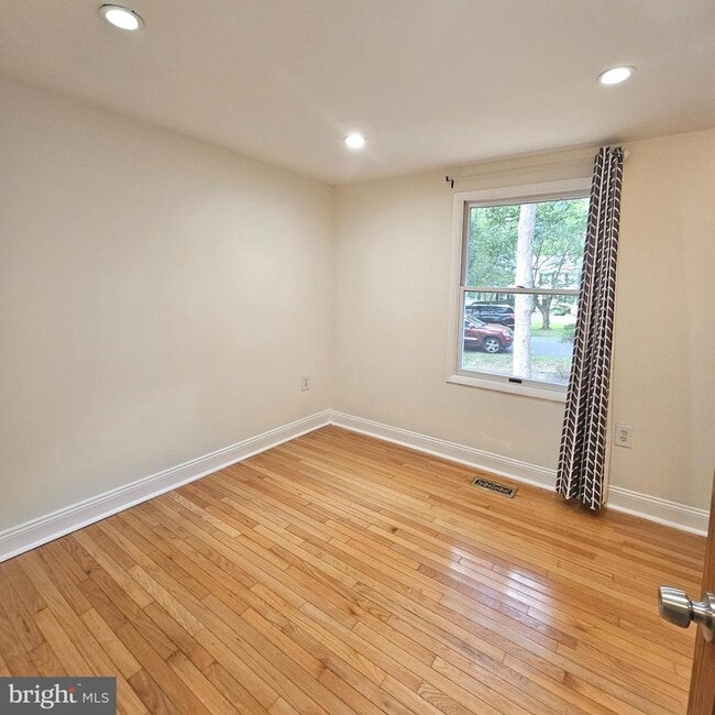 Building Photo - 2509 Foxcroft Way