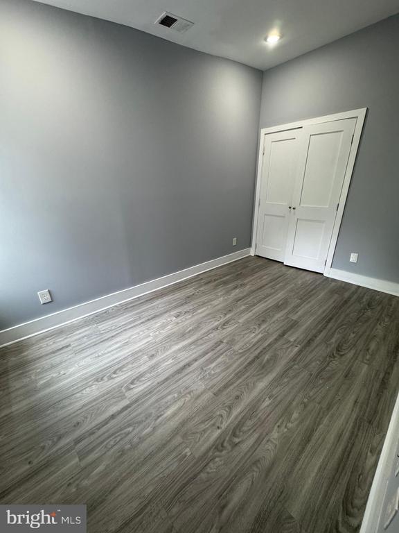 Building Photo - 1522 Willington St