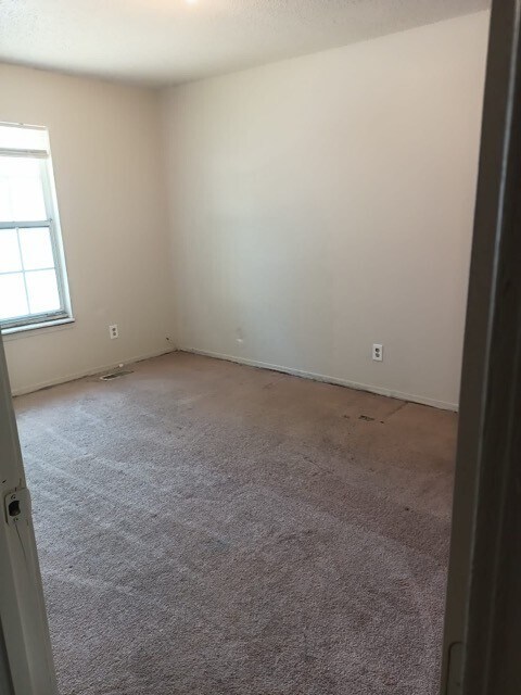 Building Photo - 1005 Westward Trails Dr
