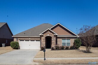 Building Photo - 213 Balota St