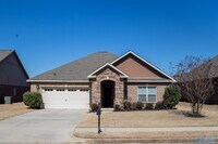 Building Photo - 213 Balota St