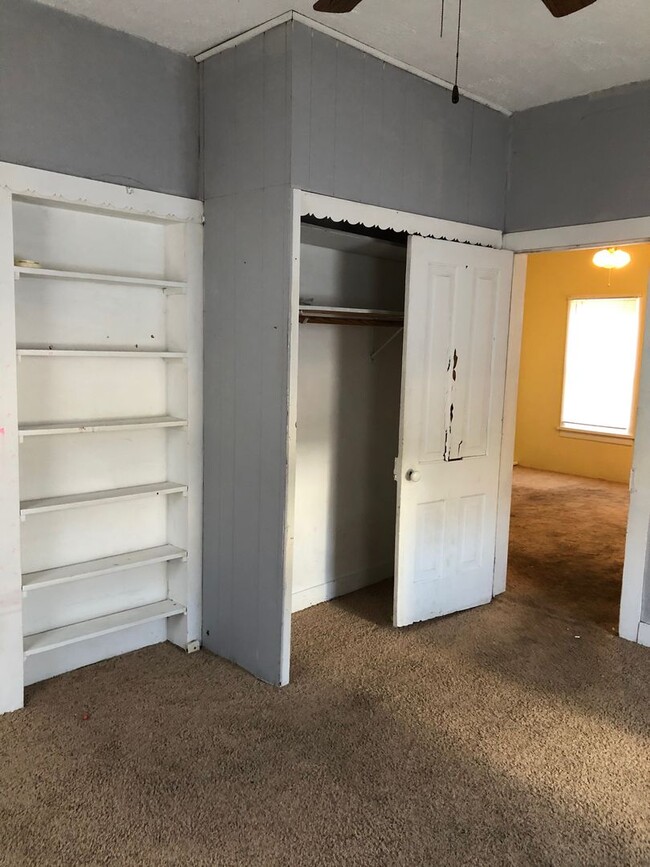 Building Photo - 2 BR/1 BA home