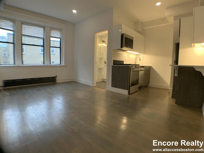 Building Photo - 54 Queensberry St