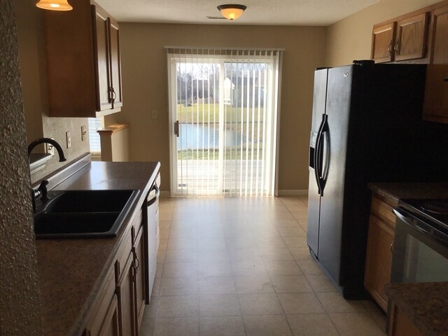 Building Photo - 8316 Crosser Dr