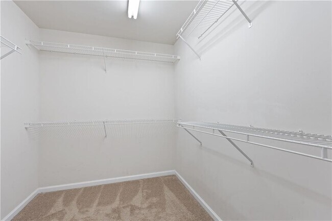 Building Photo - 5376 Amberden Hall Dr