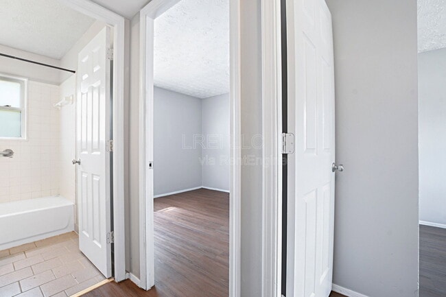 Building Photo - 8602 Gary Wy