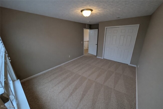 Building Photo - 32815 Rebecca Ln