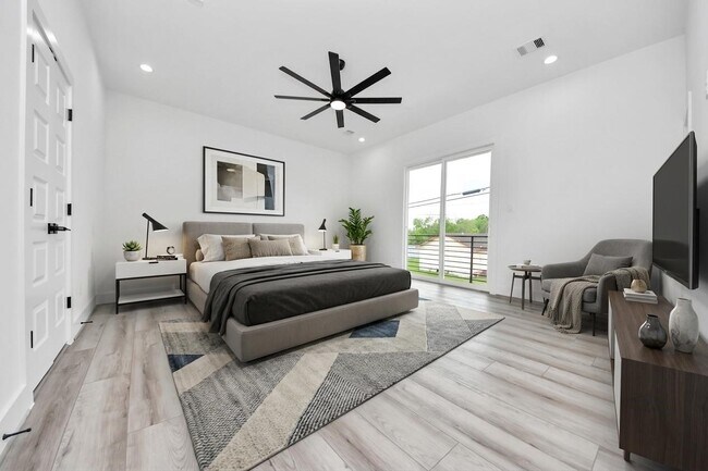 Building Photo - 1816 West St