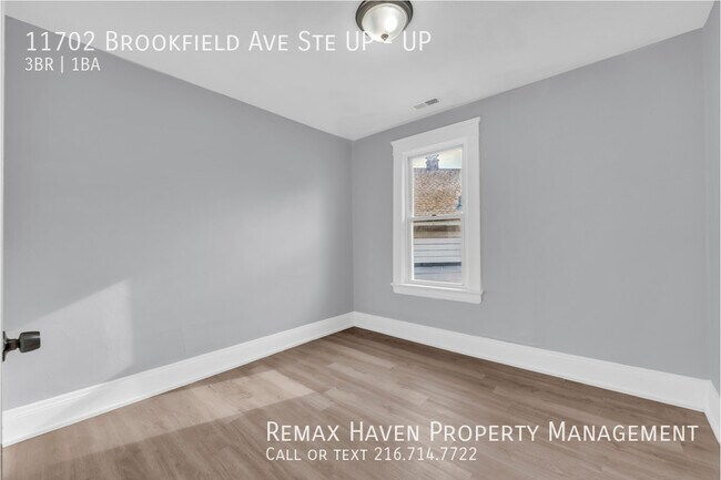 Building Photo - 11702 Brookfield Ave