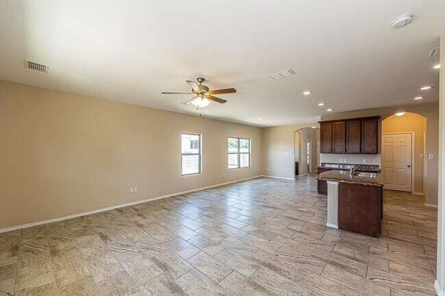 Building Photo - 11234 Sierra Gorda Dr