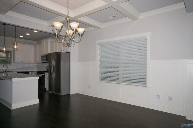 Building Photo - 12 Silky Oak Cir SW