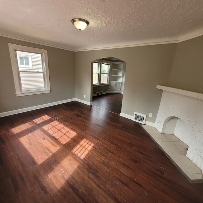 Building Photo - 2624 Portman Ave
