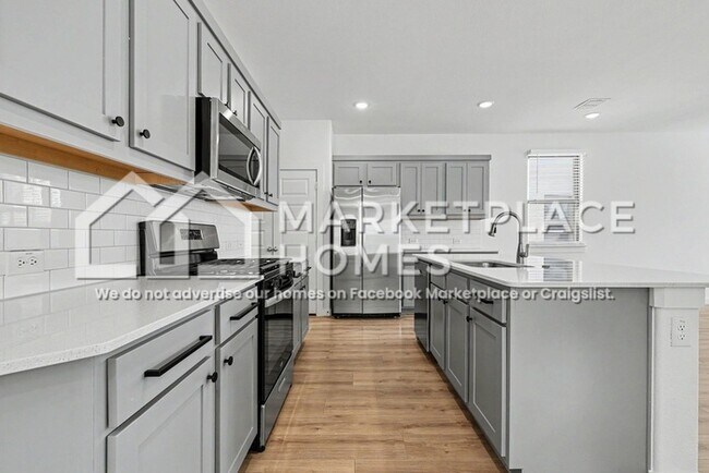 Building Photo - 415 Bertney Dr