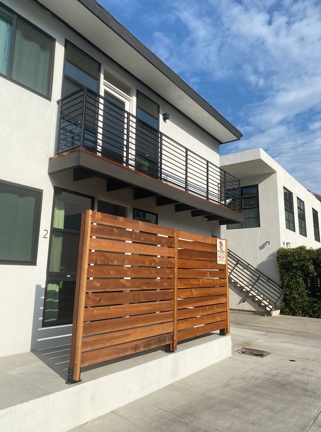 Building Photo - 315 S Hamel Rd