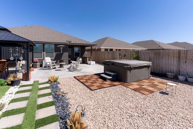 Building Photo - 7710 Purple Vitex Rd