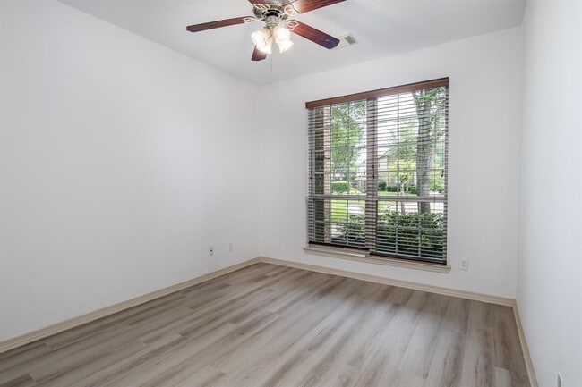 Building Photo - 12123 Bayou Junction Rd