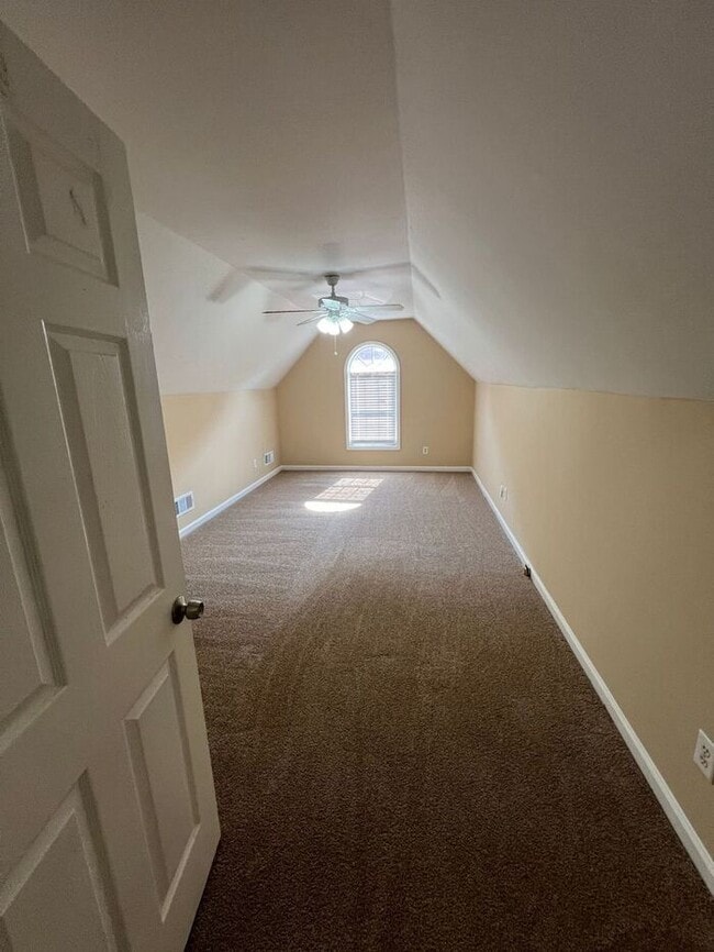 Building Photo - Gorgeous Ranch 4 bedroom 2 bath home in Lawrenceville