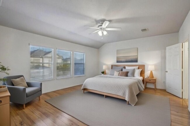 Building Photo - 1719 Redwing Pines Dr