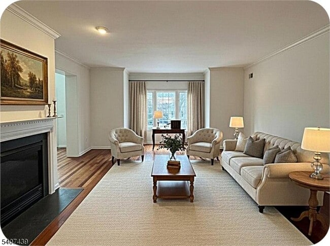 Building Photo - 282 South St