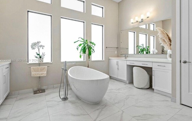 Building Photo - 8533 Ganton Dr