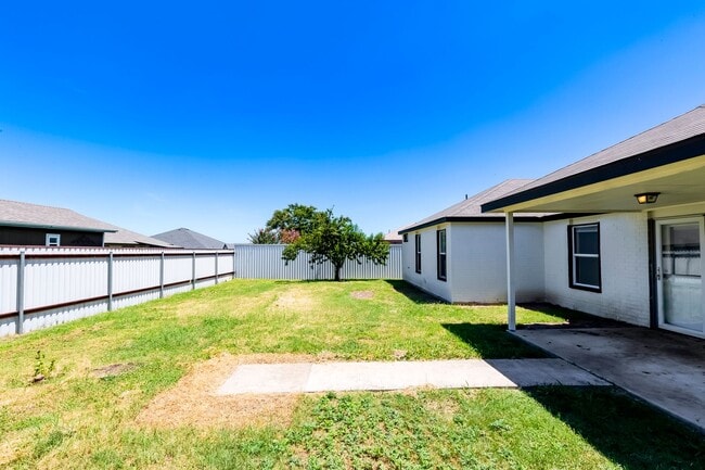 Building Photo - 4501 Jake Spoon Dr