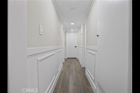 Building Photo - 1112 E Ave J 4