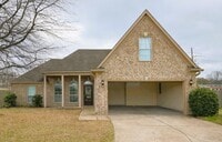 Building Photo - 6098 Ravenwood Lake Dr E