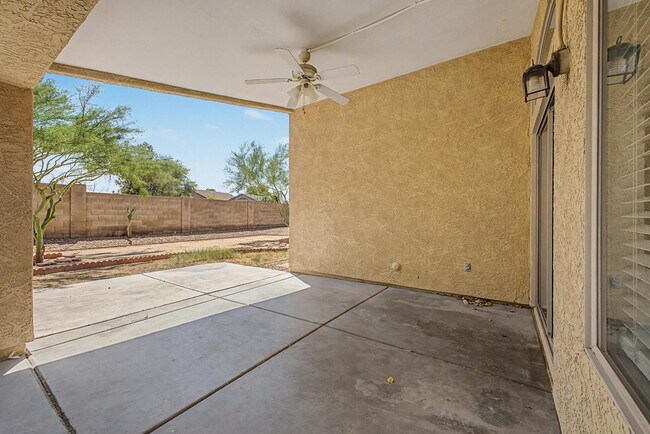 Building Photo - 7043 W Phelps Rd