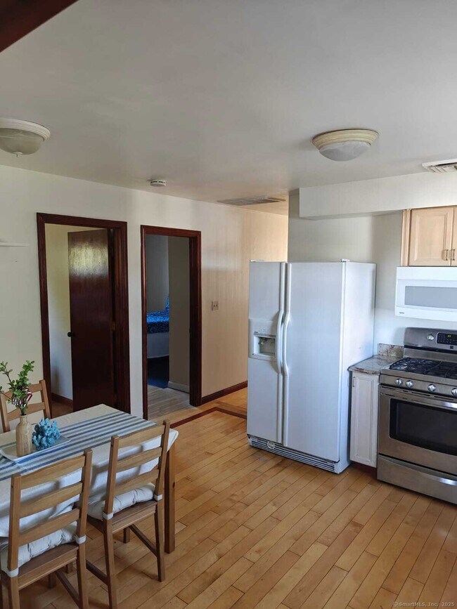 Building Photo - 47 Fort Hill Ave