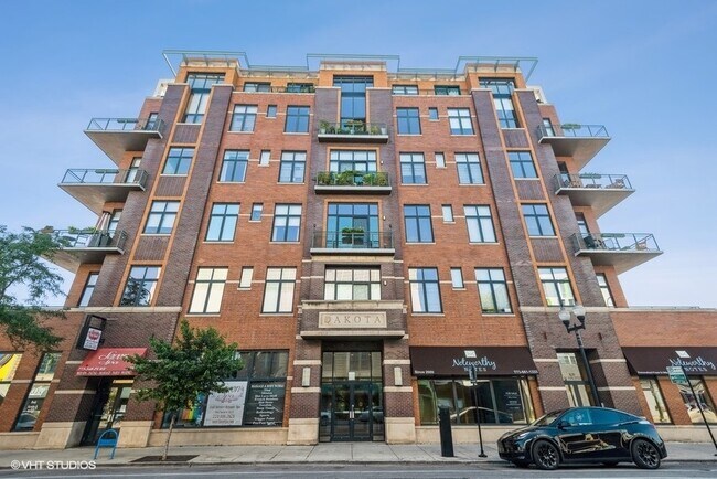 Primary Photo - 3631 N Halsted St