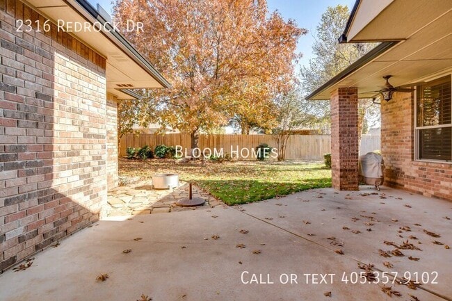 Building Photo - 2316 Redrock Dr