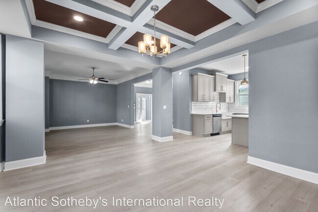 Building Photo - 6 br, 4 bath House - 806 W 34th Street