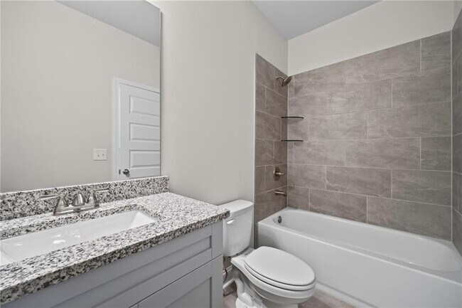 Building Photo - 523 Fundao Ln