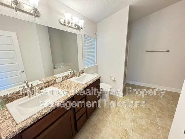 Building Photo - 1500 Grey Eagle Ln