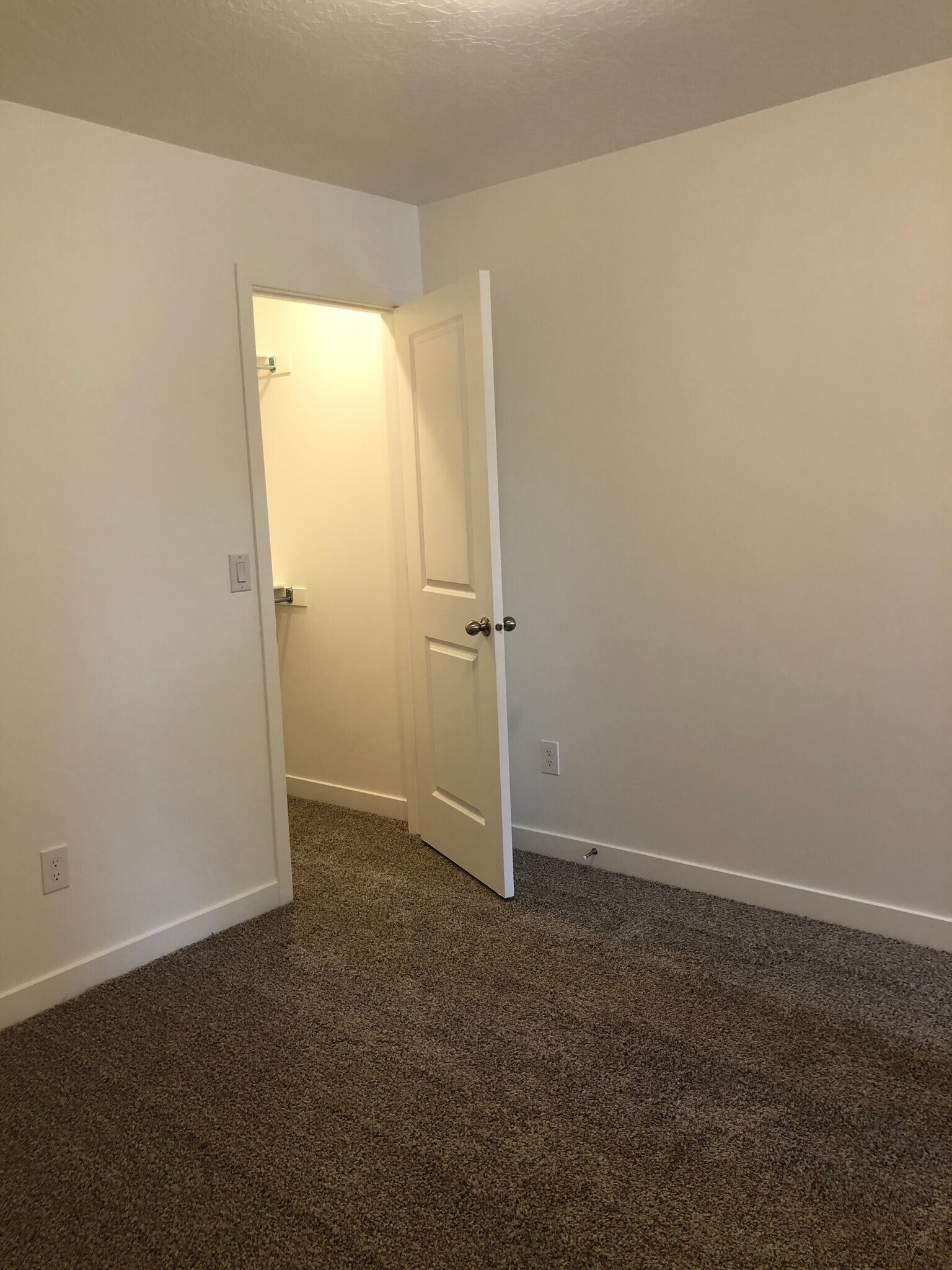 Building Photo - 4217 W Scofield Park Ct