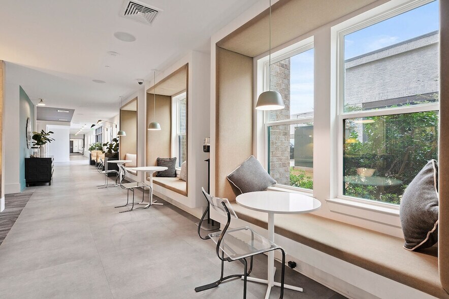 Building Photo - 230 Bill Kennedy Wy SE