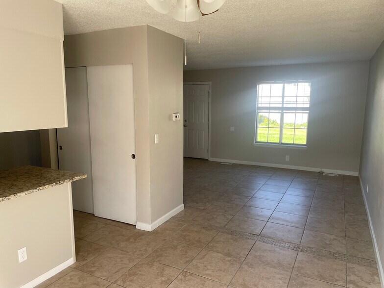 Living Area - 1936 S Oswego Way
