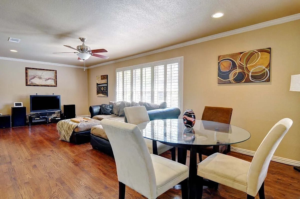 Building Photo - 3355 Bilglade Rd