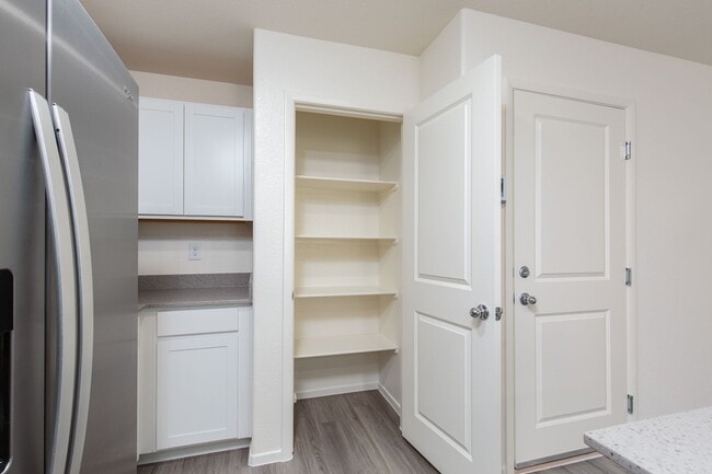 Building Photo - Stunning New-Build Townhouse in Growing 89139 Neighborhood