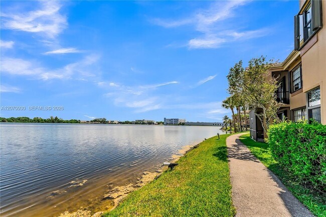 Building Photo - 15563 Miami Lakeway N