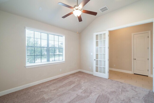 Building Photo - 3825 Vinalopo Dr
