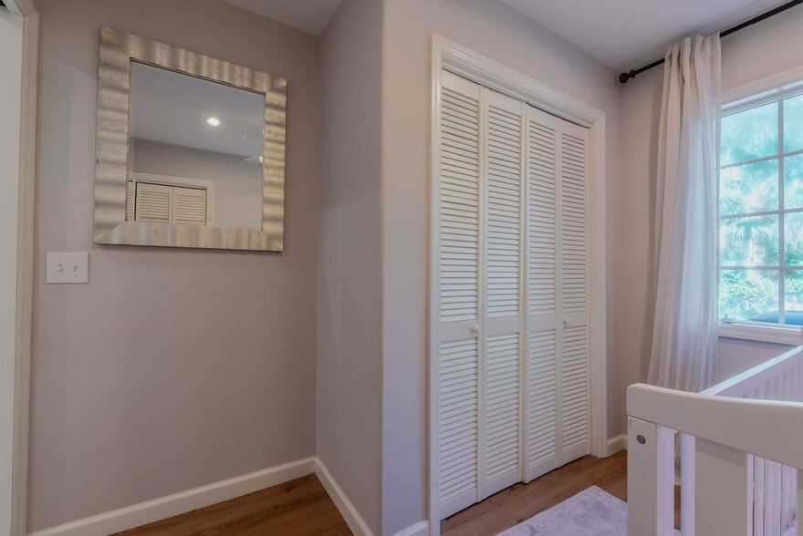 Building Photo - 7 Periwinkle Ln