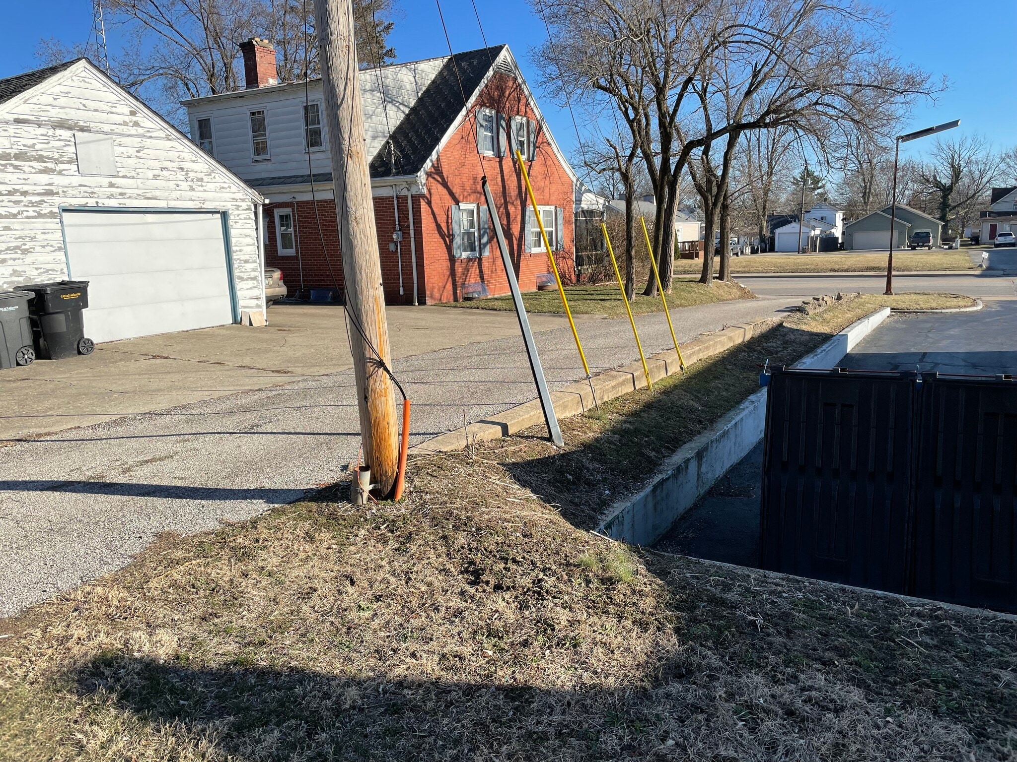 Back Alley - 631 S 16th St